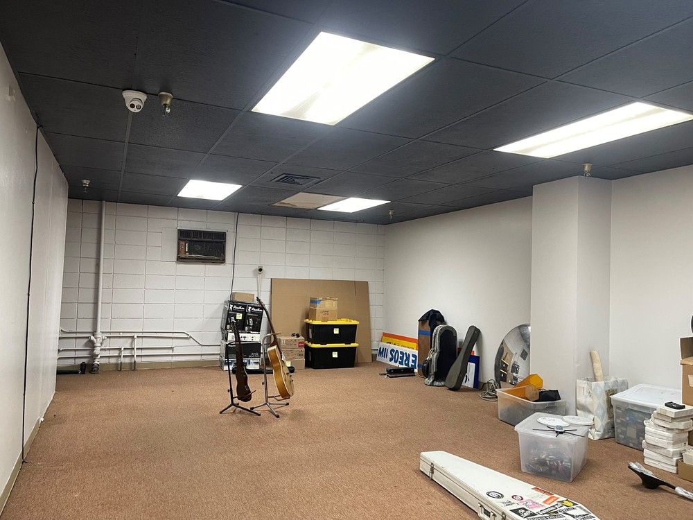 High Exposure Retail/Office Building in Downtown Fresno: 1922 Tulare St, Fresno, CA 93721